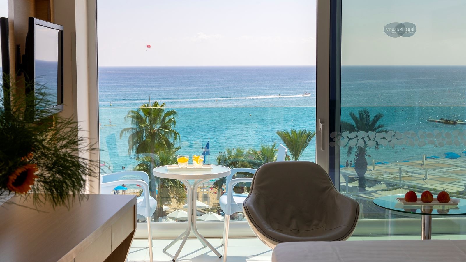 rooms-standard-room-seaview-balcony