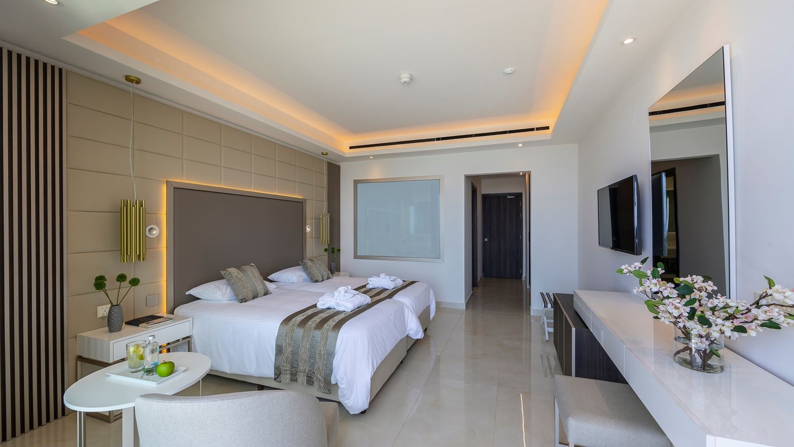 rooms-superior-room-balcony