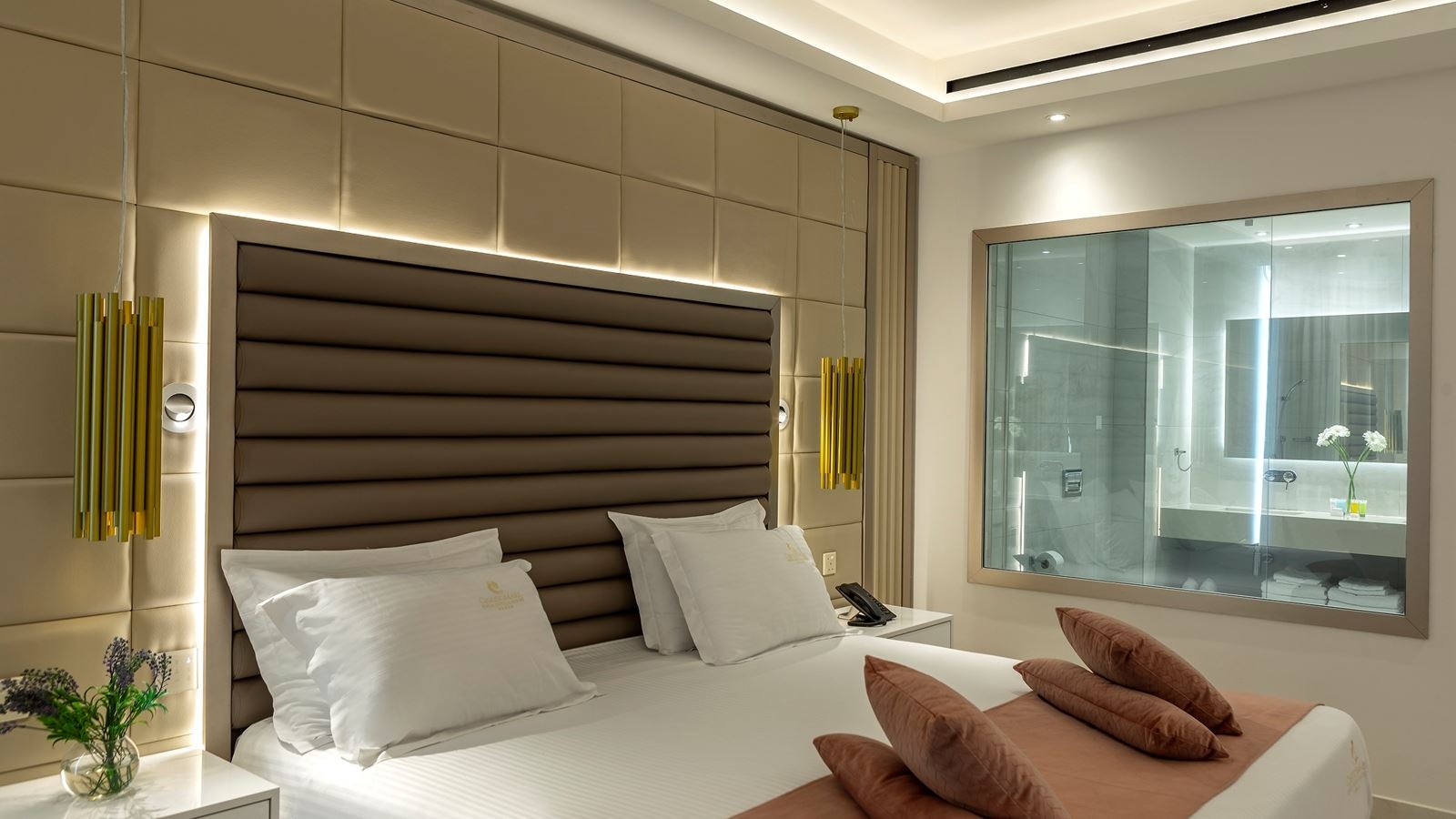 rooms-superior-room-seaview-balcony