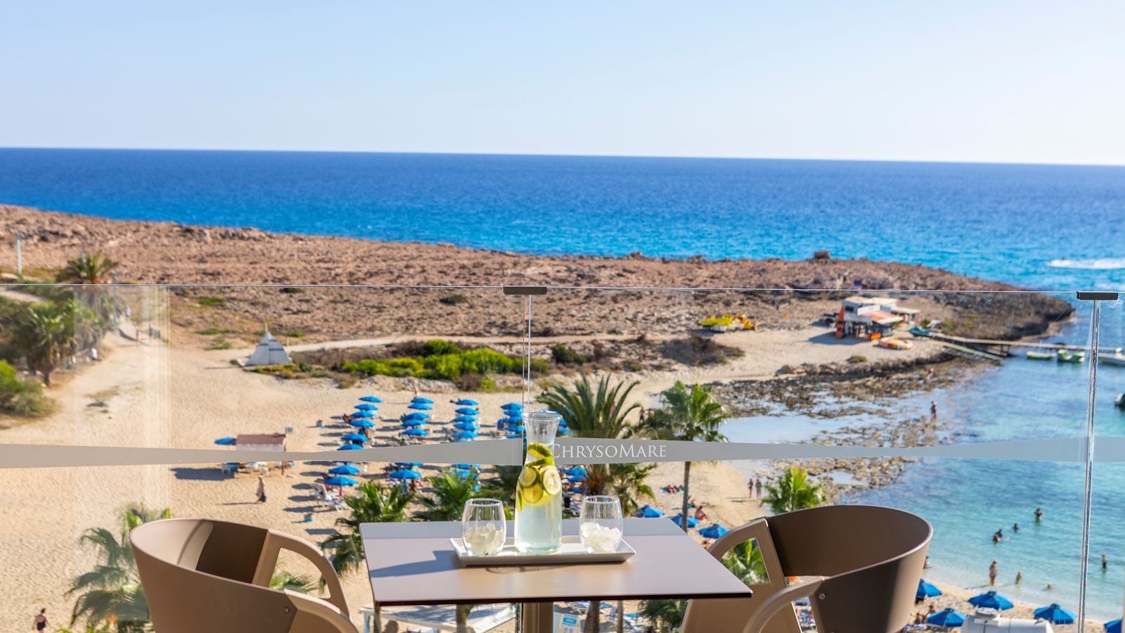 rooms-superior-room-seaview-balcony