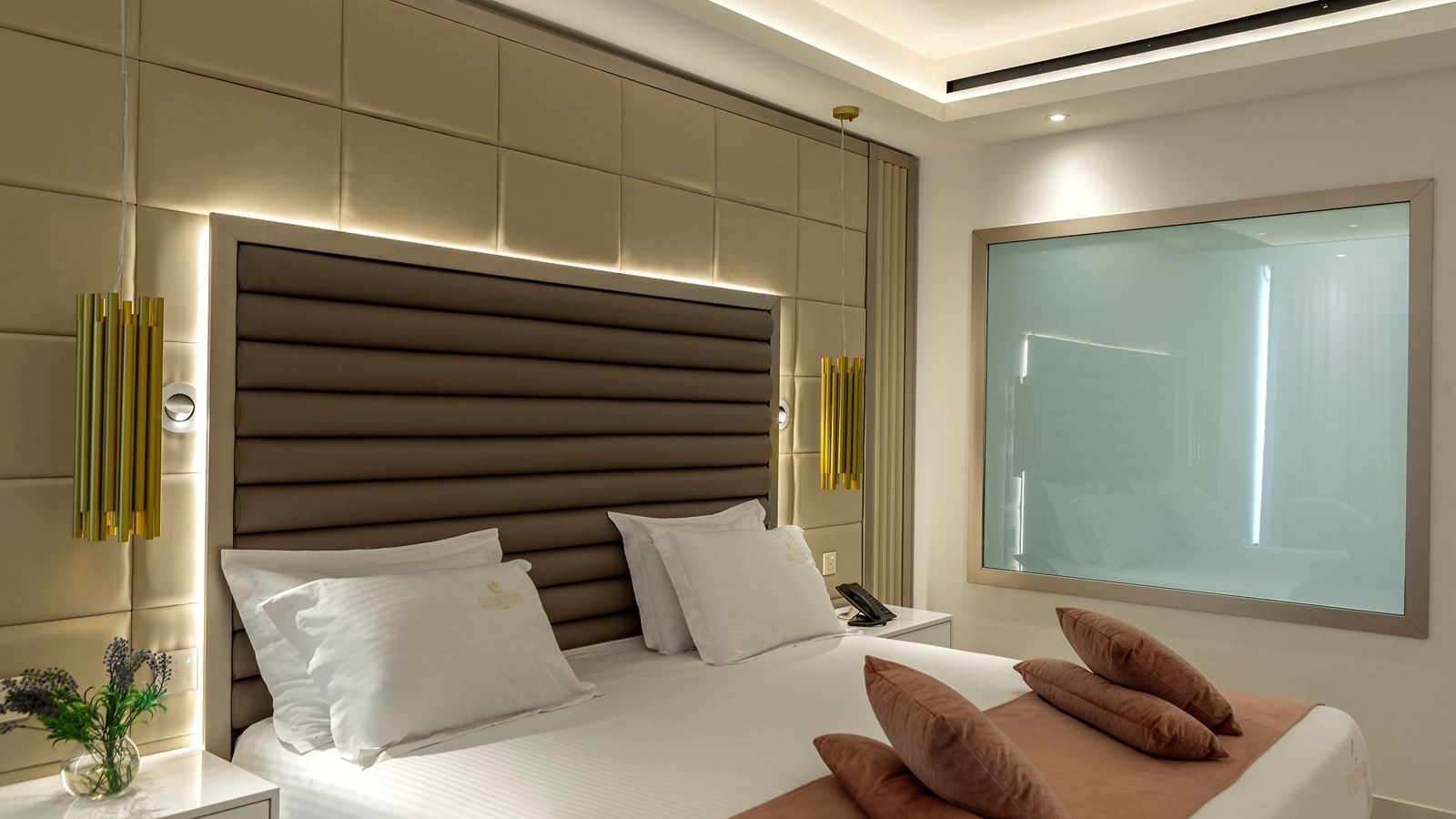 rooms-superior-familyroom-seaview-balcony-or-terrace