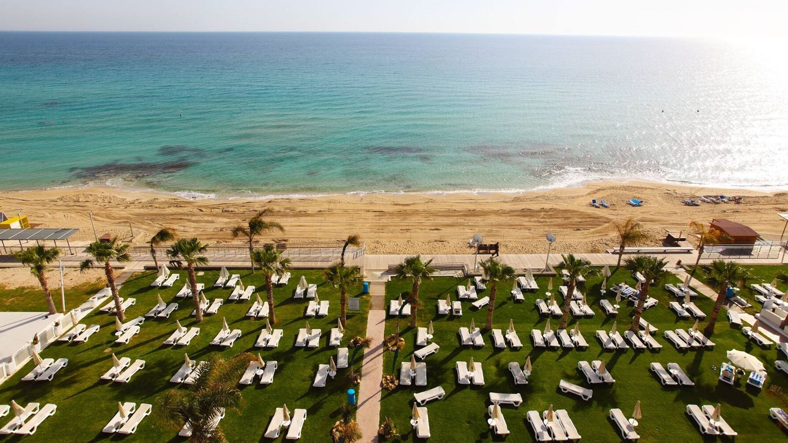 rooms-singleuse-standard-room-seaview-balcony