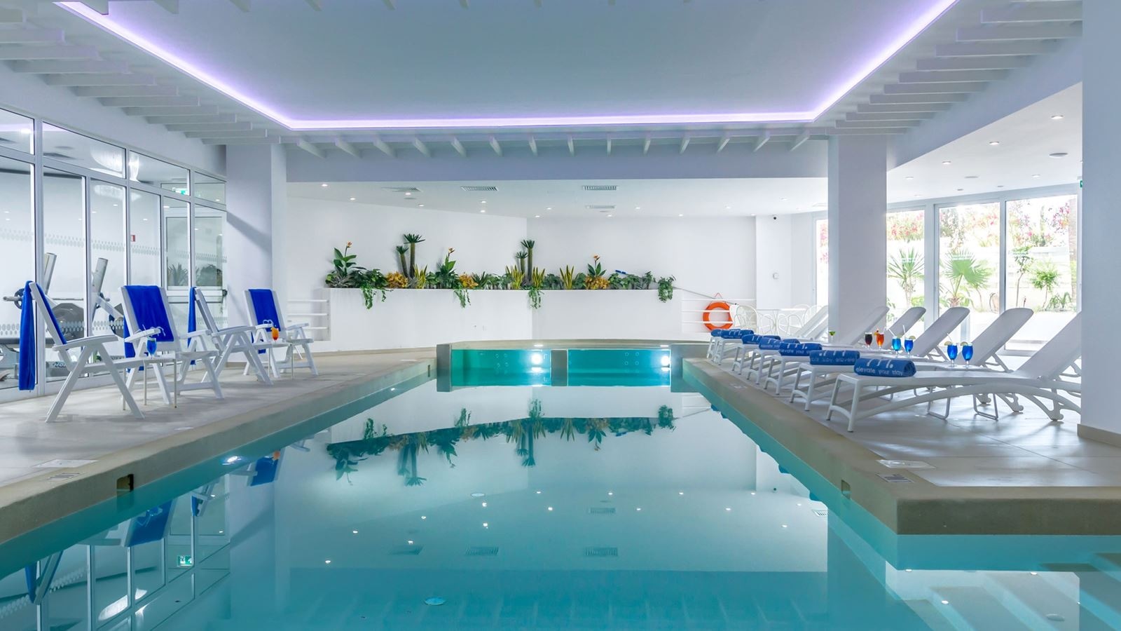 pools-indoor-pool