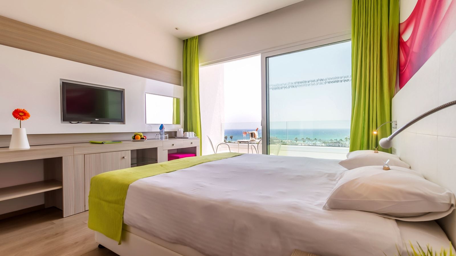 rooms-standard-familyroom-inland-view-balcony-or-terrace