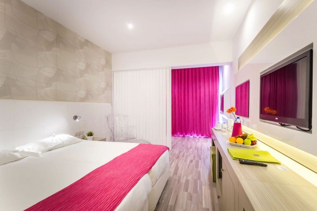 rooms-standard-familysuite-inland-view-balcony-or-terrace