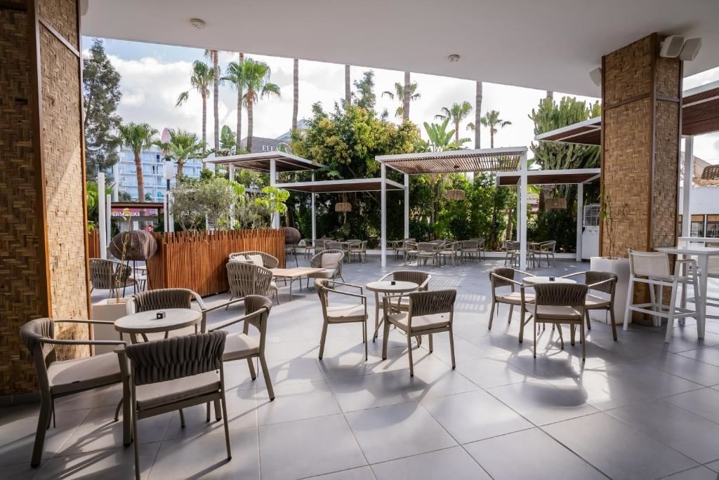 restaurants-restaurants