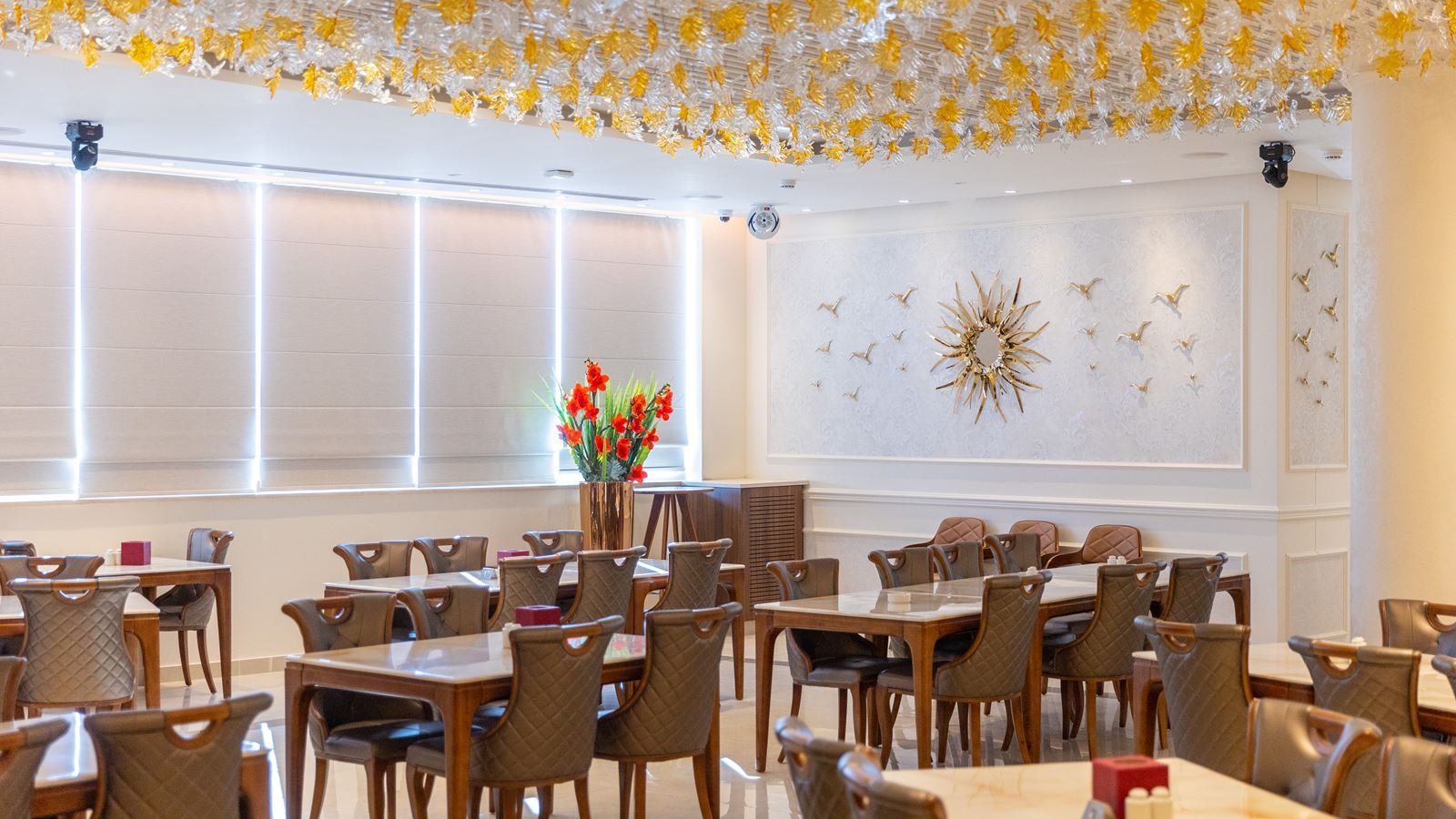 restaurants-main-building