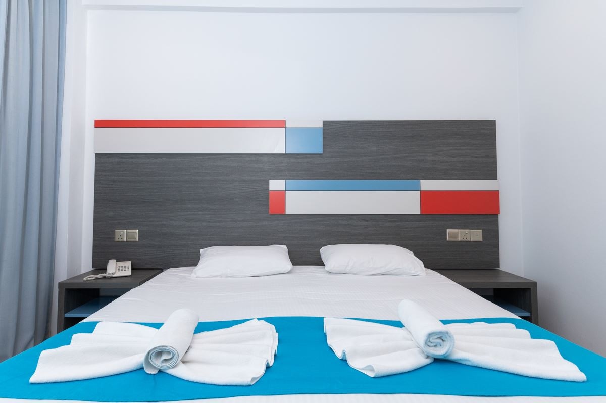 rooms-single-superior-room