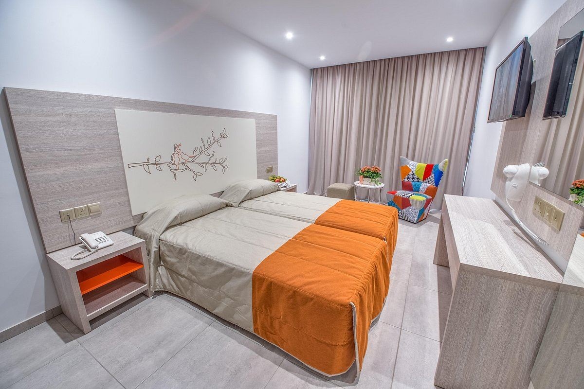 rooms-superior-room-balcony-or-terrace-promotion