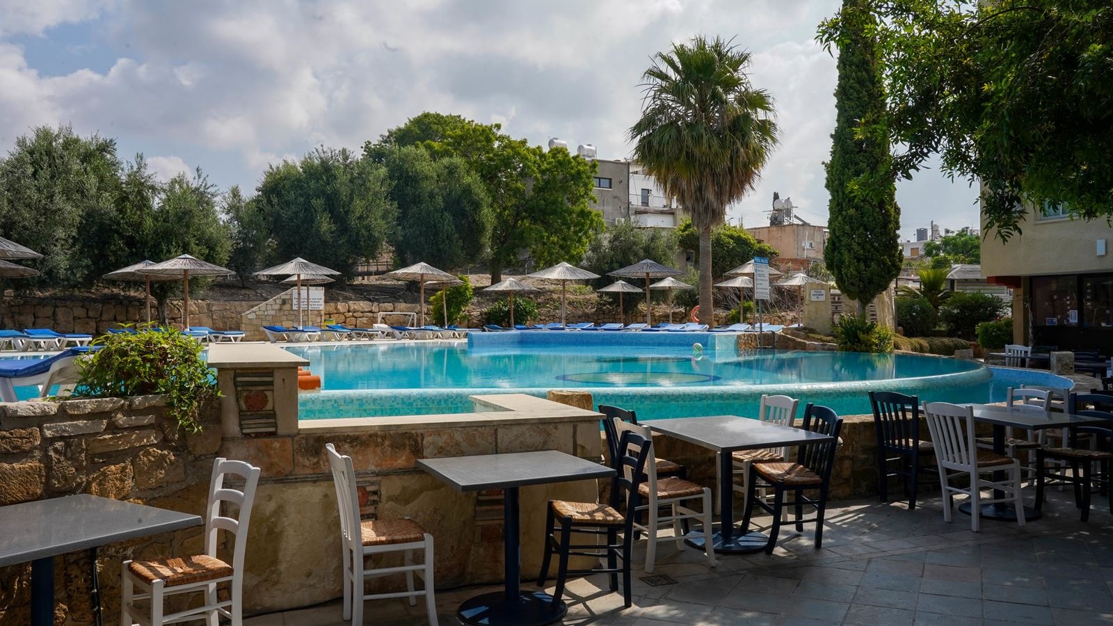 restaurants-restaurants