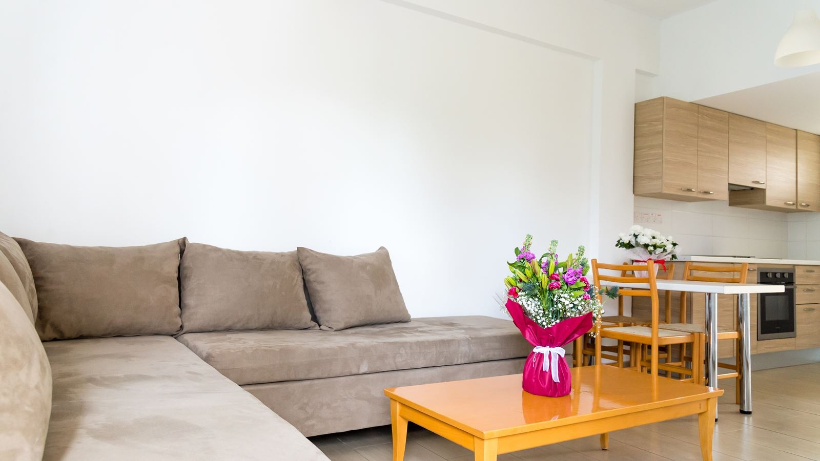 rooms-1-bedroom-standard-apartment-lateral-sea-view