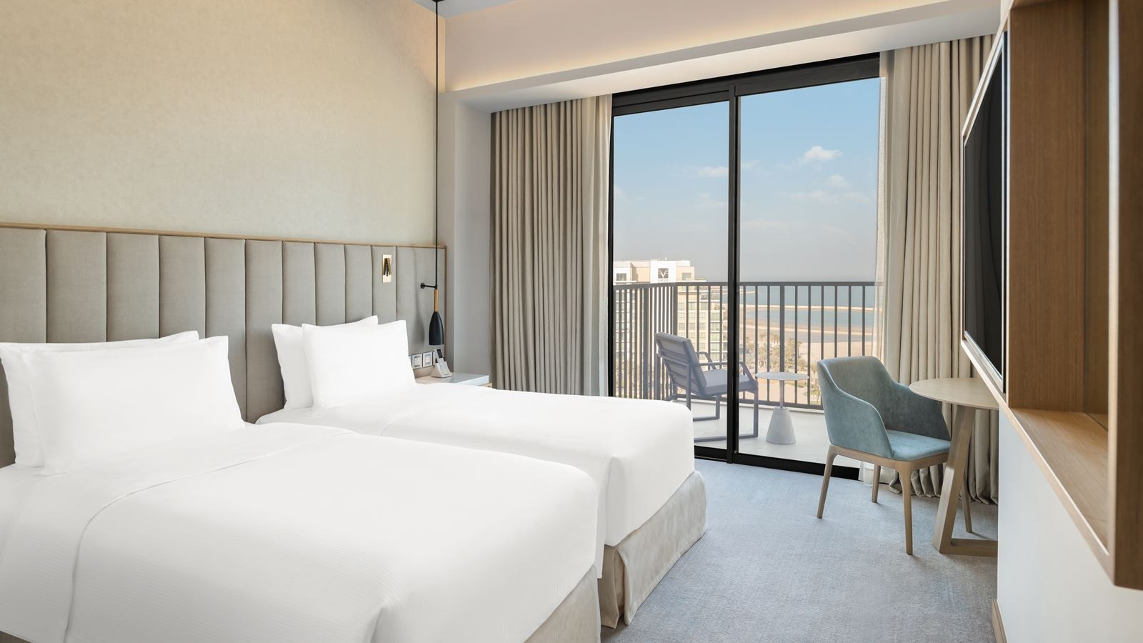 rooms-deluxe-sea-view-room-twin-with-balcony