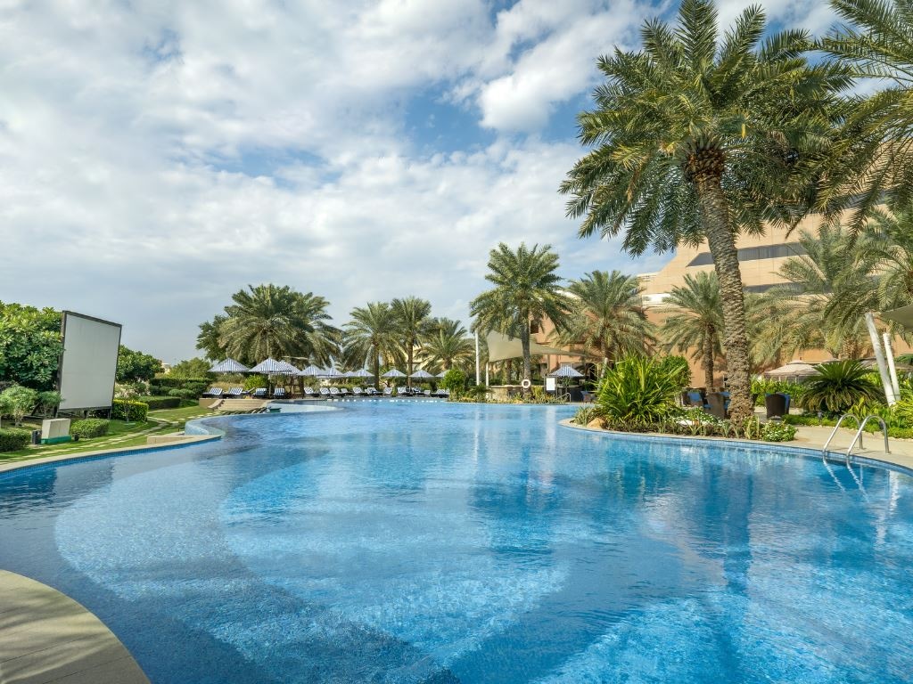 pools-outdoor-pool