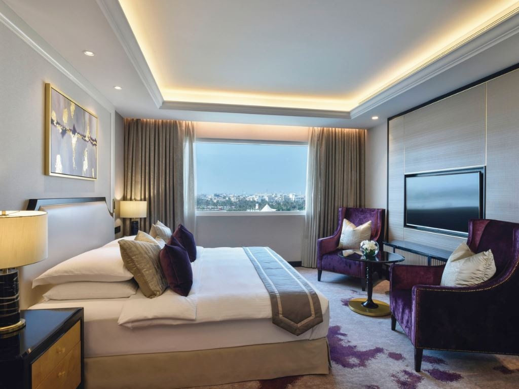 rooms-superior-lagoon-view-king-room