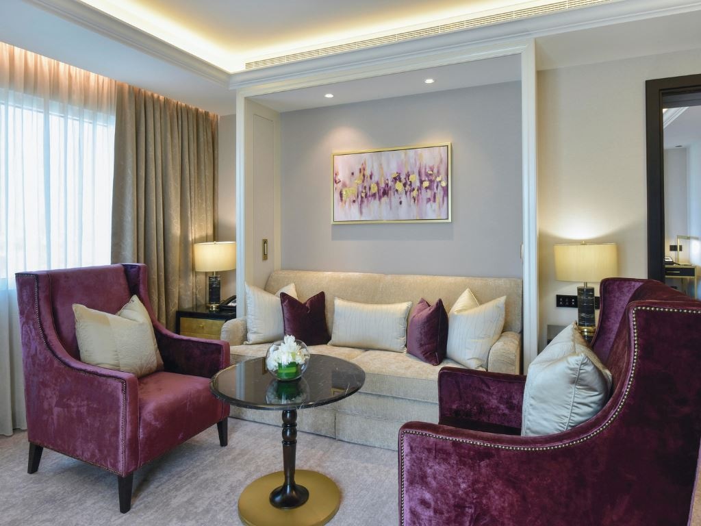 rooms-diplomatic-suite