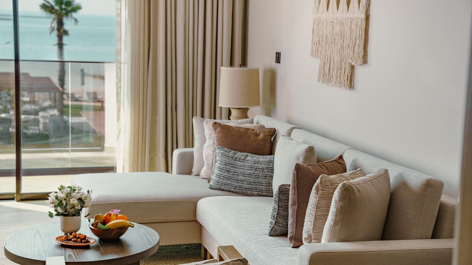 rooms-one-bedroom-ocean-view-family-suite