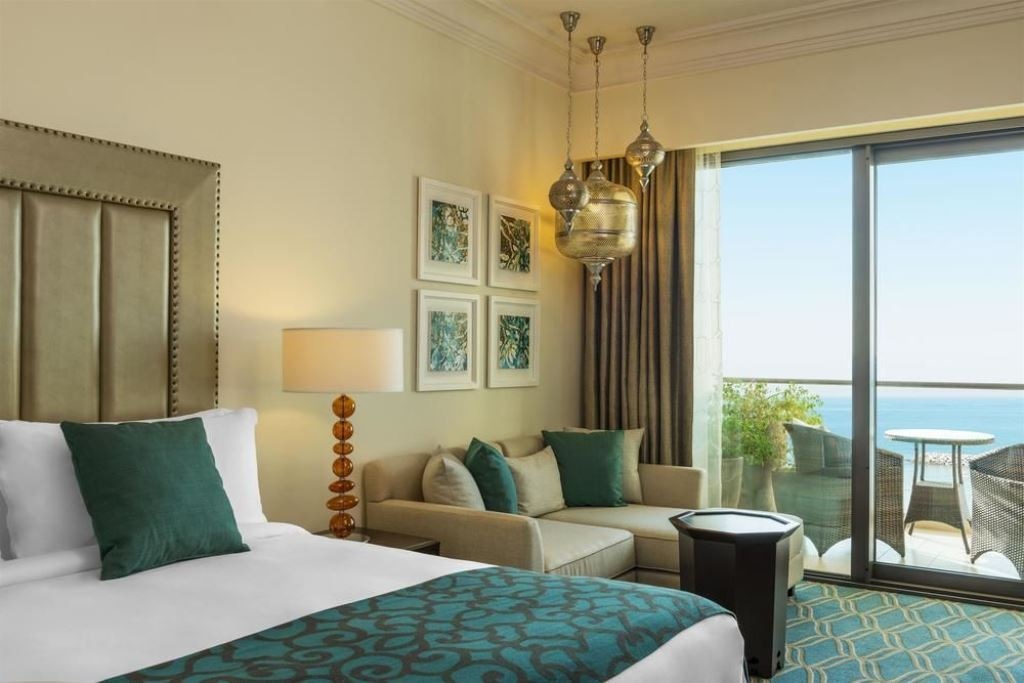 rooms-deluxe-sea-view
