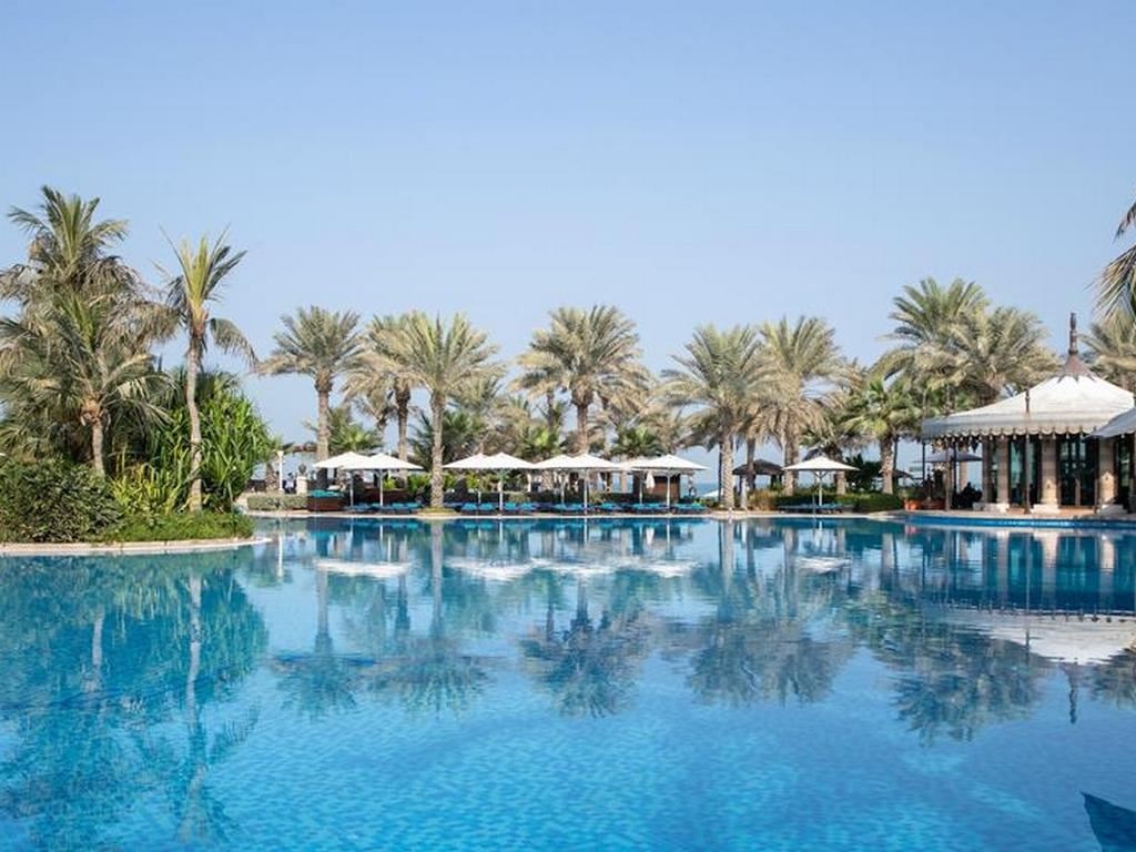 pools-outdoor-pool