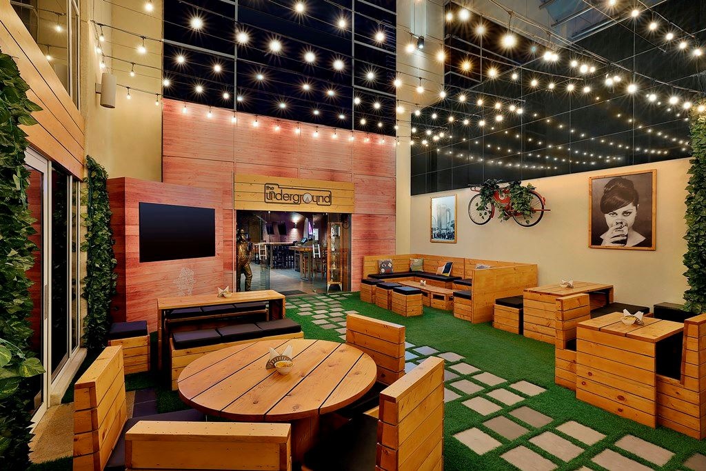 restaurants-the-underground-pub