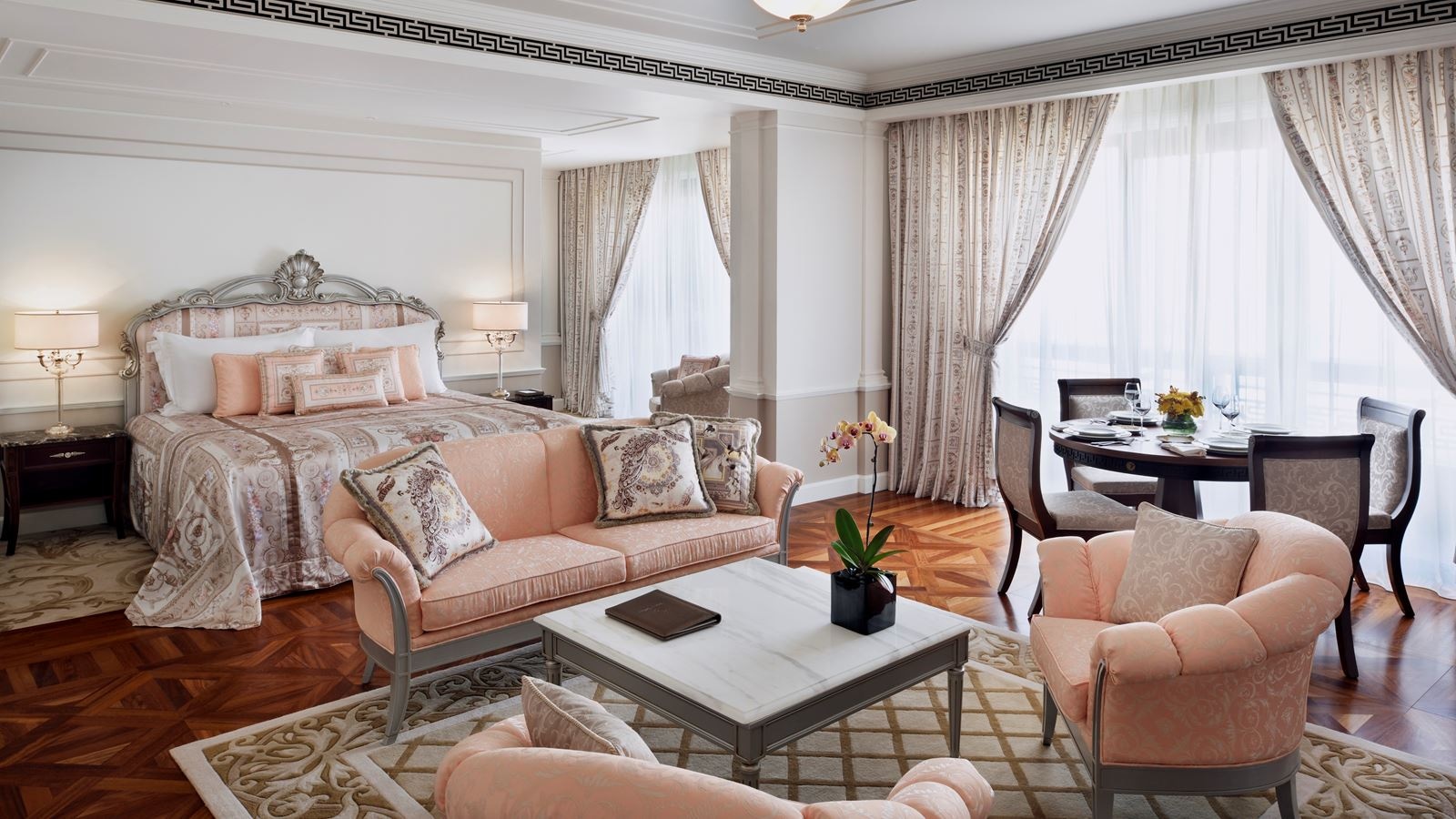 rooms-junior-suite-city-view