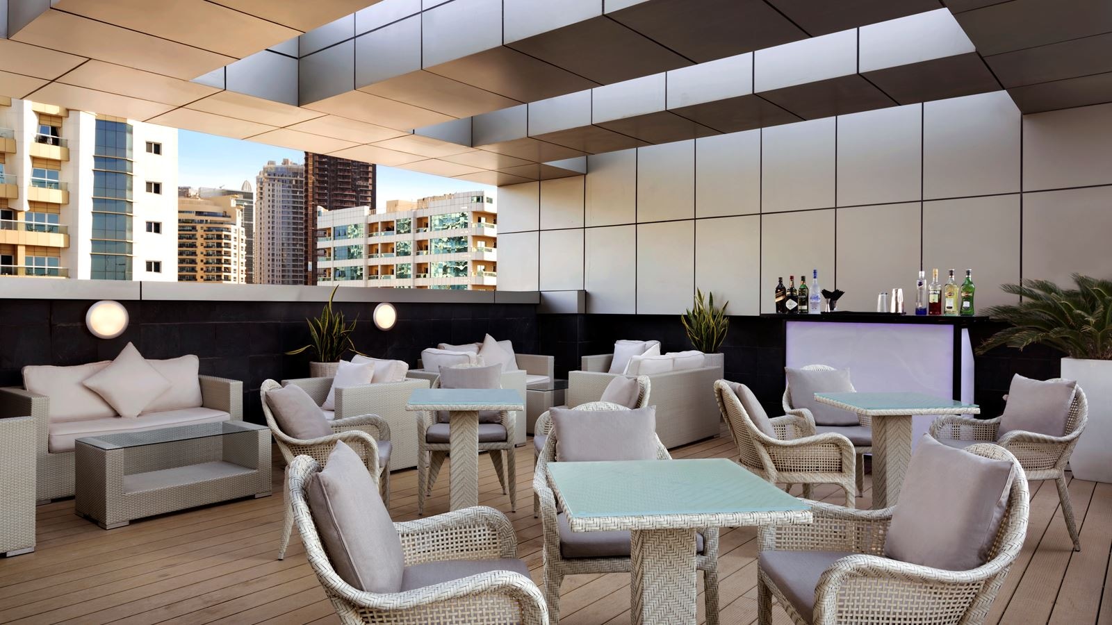 bars-chillz-pool-bar