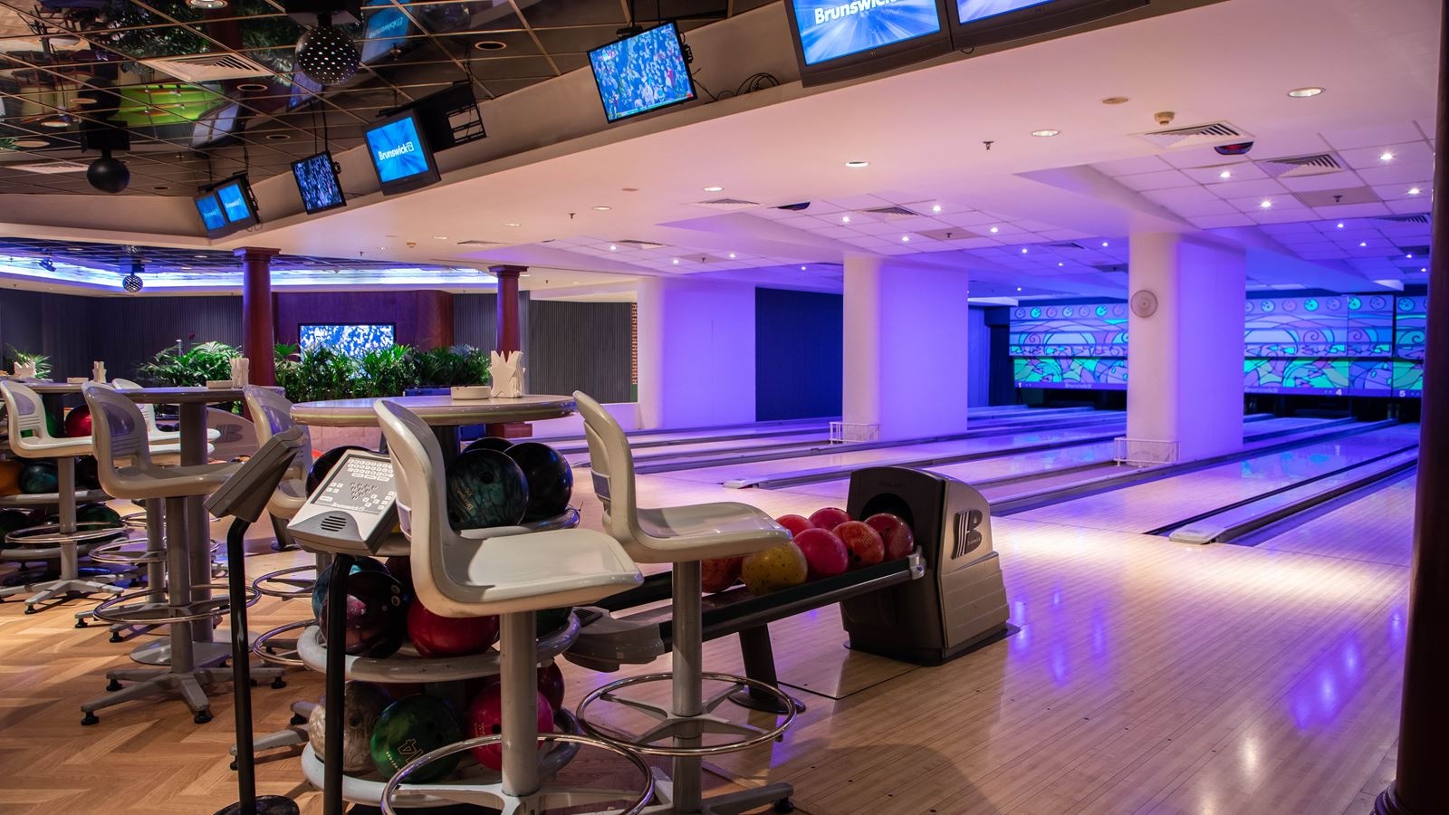 bars-the-avenue-bowling