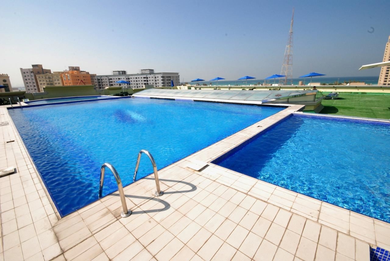 pools-outdoor-pool