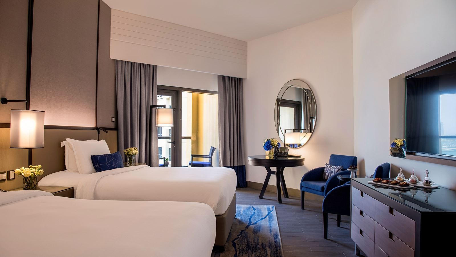 rooms-sea-view-room-with-balcony