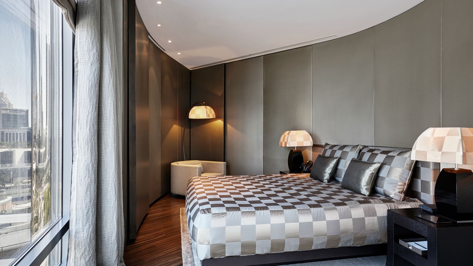 rooms-armani-premiere-suite