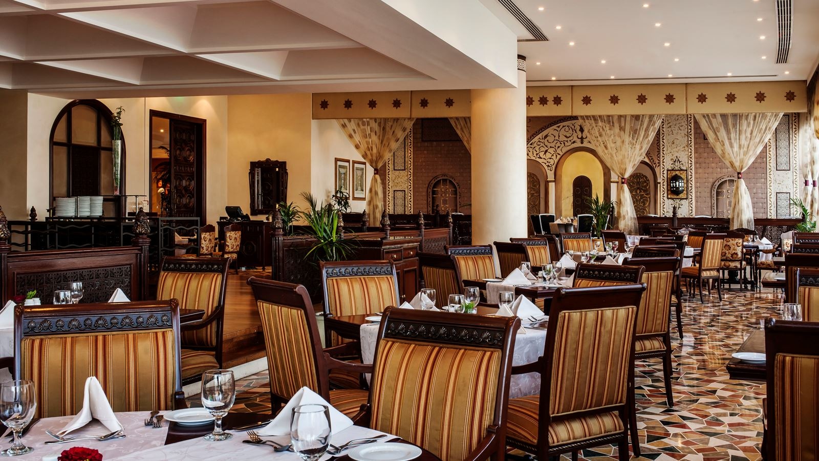 restaurants-shiraz-restaurant