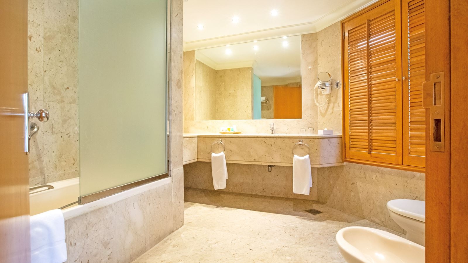 rooms-junior-suite