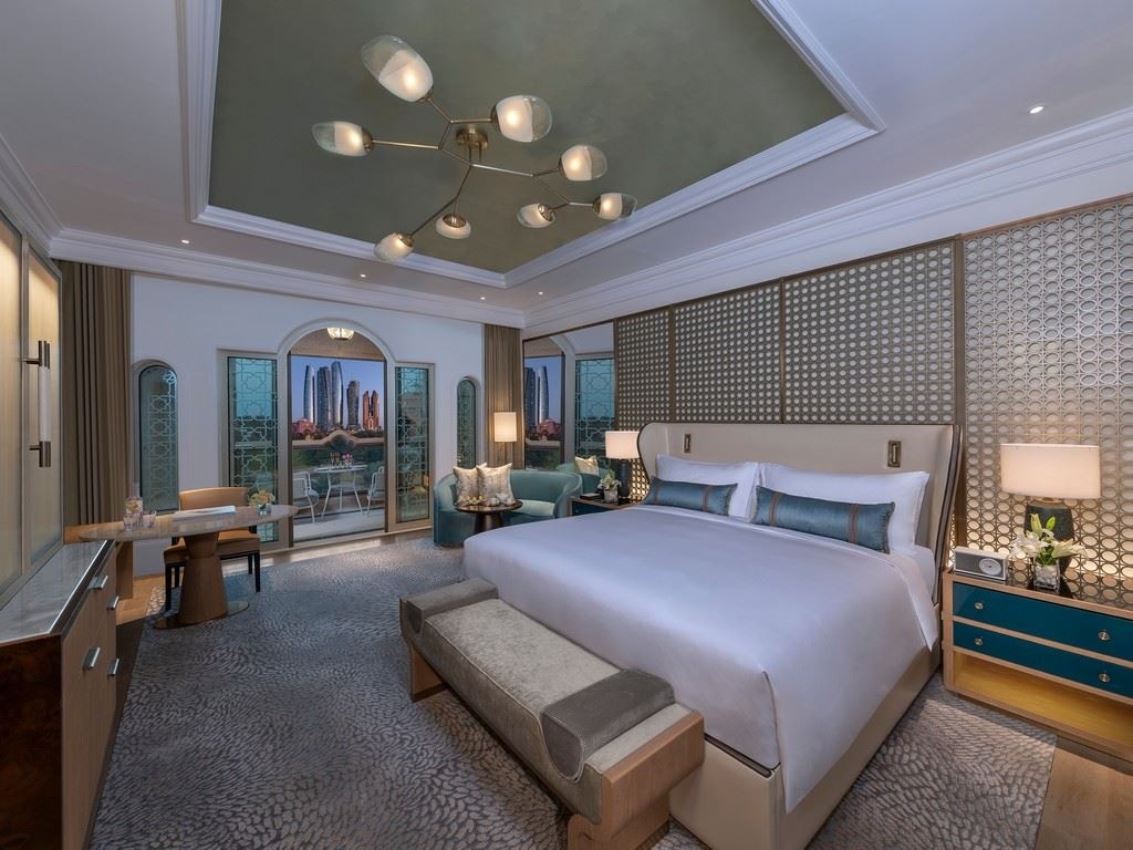 rooms-deluxe-city-view