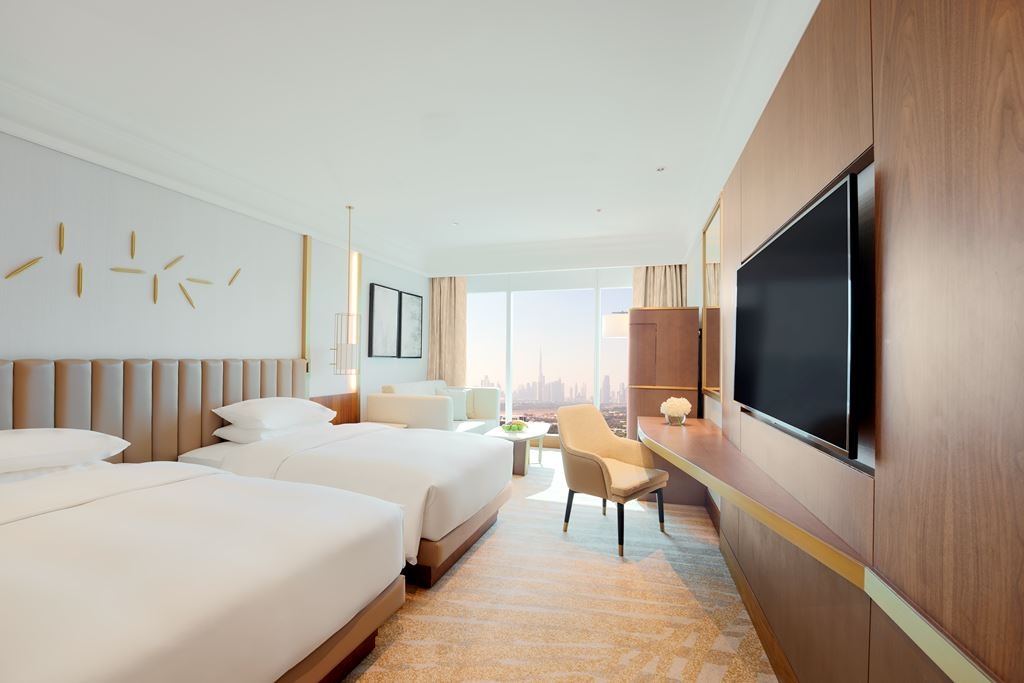 rooms-resort-downtown-view-room