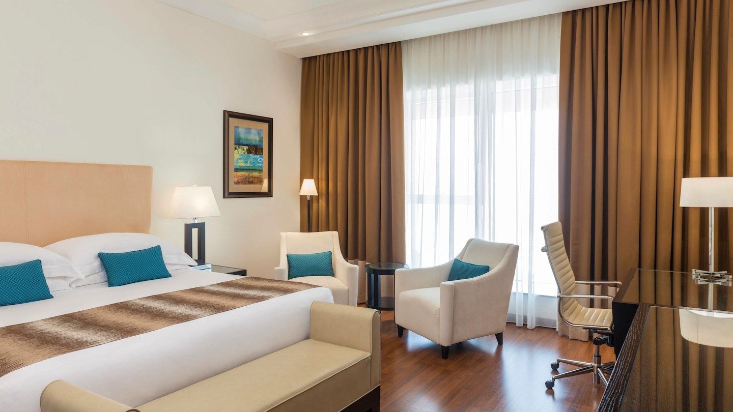 rooms-three-bedroom-tower-1-suite