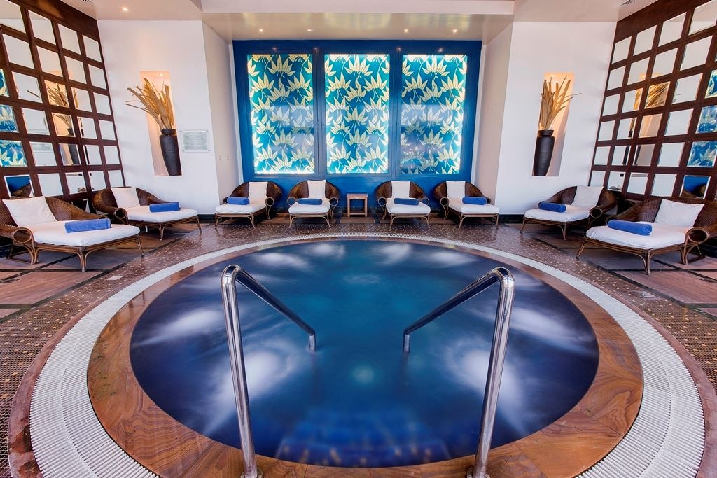 pools-indoor-pool