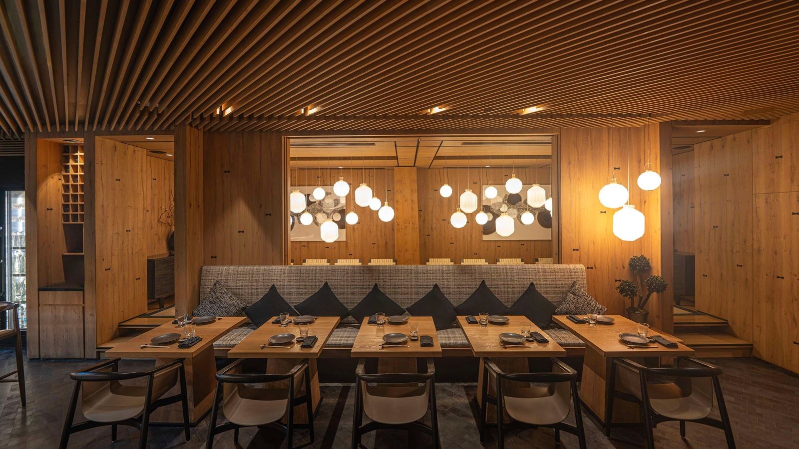 restaurants-restaurants