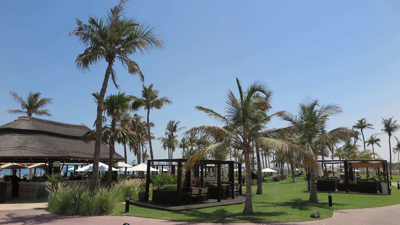 restaurants-captains-bar