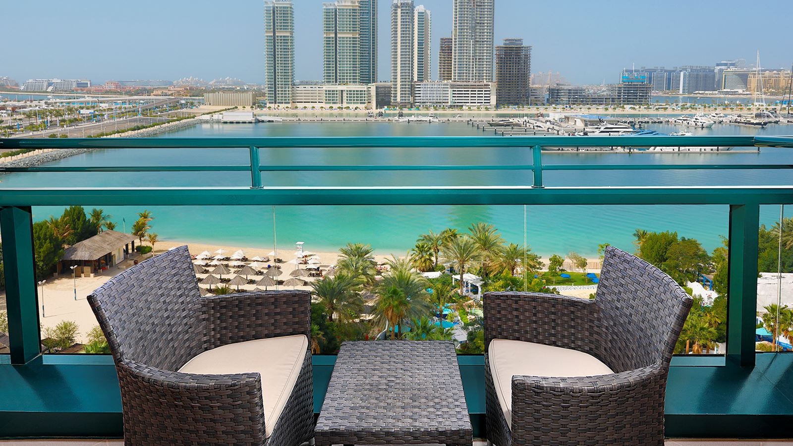 rooms-deluxe-room-sea-view