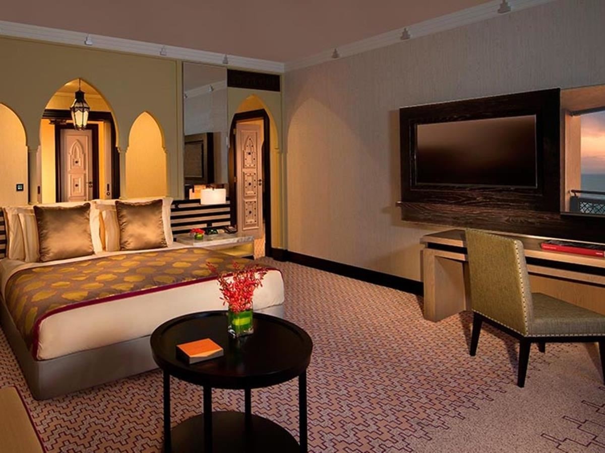 rooms-arabian-gulf-suite-one-bedroom