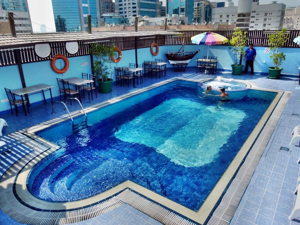 pools-outdoor-pool