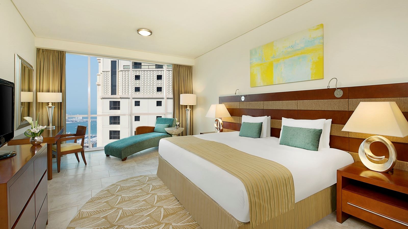 rooms-3-bedroom-deluxe-apartment