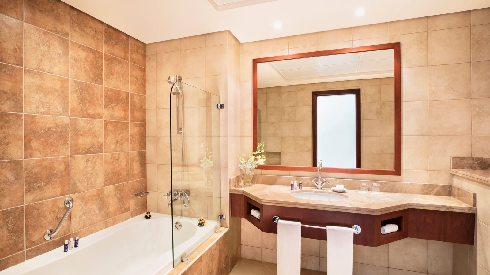 rooms-4-bedroom-deluxe-apartment