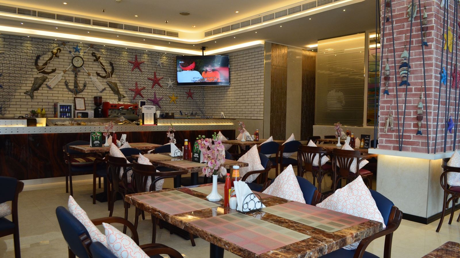 restaurants-lanterne-café