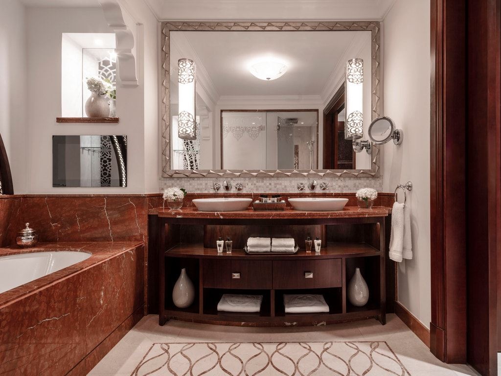 rooms-palace-two-bedroom-executive-suite