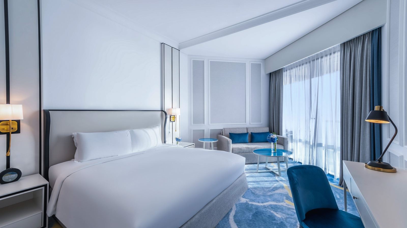 rooms-superior-family-room