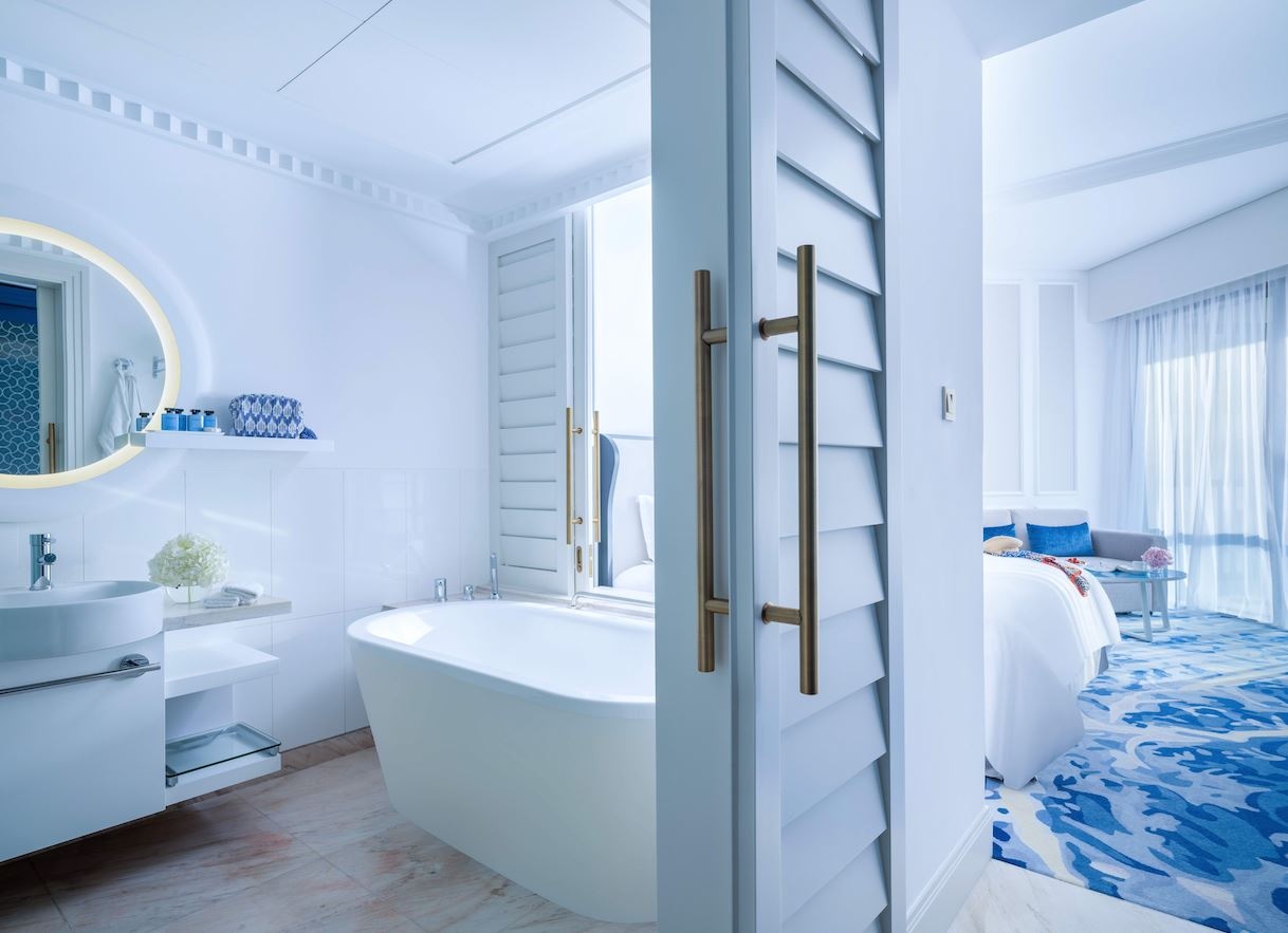 rooms-superior-king-room