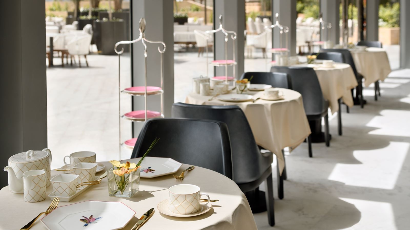 bars-lounge-at-address-downtown