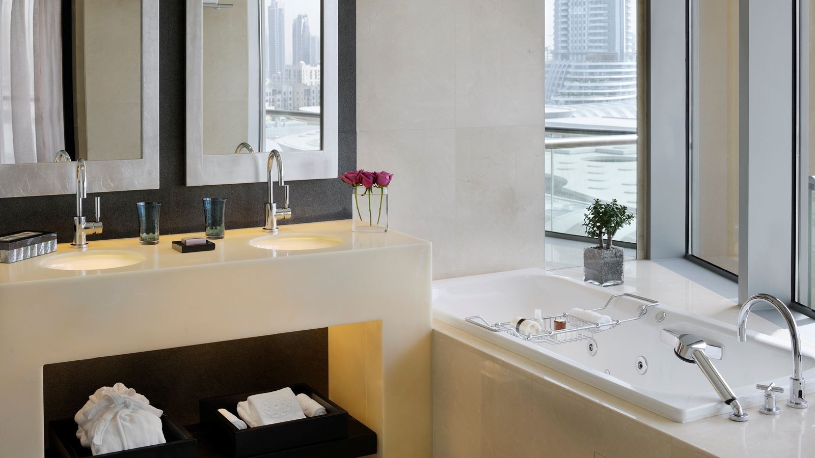 rooms-premier-burj-view-room