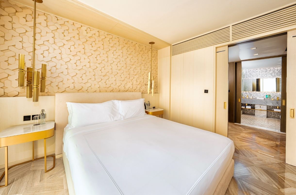 rooms-luxe-1-bedroom-suite