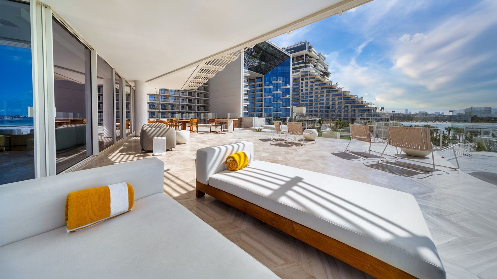 rooms-3-bed-|-xl-terrace-pool-suite